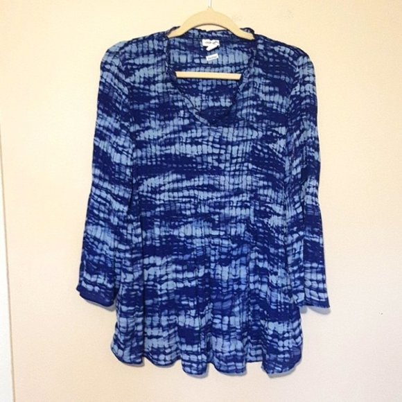Chloe + Rene blue tie dye  bell sleeve blouse - Picture 1 of 7